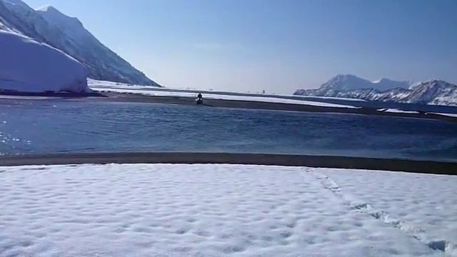 Камчатка. На снегоходах через реку. смотреть онлайн