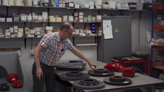 Карбон-керамическая тормозная система Tronik Mercedes-Benz G63 4x4 смотреть онлайн