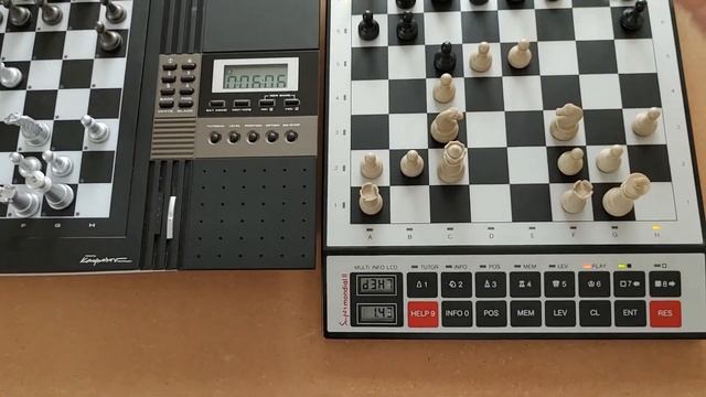 Mephisto Super Mondial II vs Talking Chess Academy смотреть онлайн
