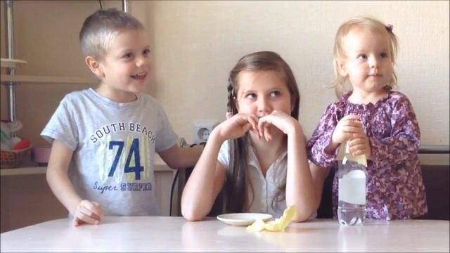 Как сделать зеленые монеты | Занимательные опыты для детей How to make green coins смотреть онлайн