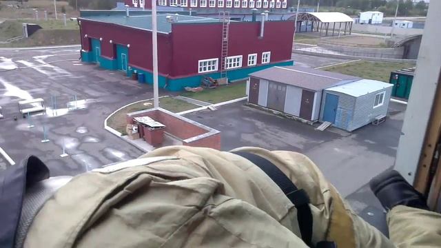 Самоспасение по рукаву,3-й этаж. смотреть онлайн