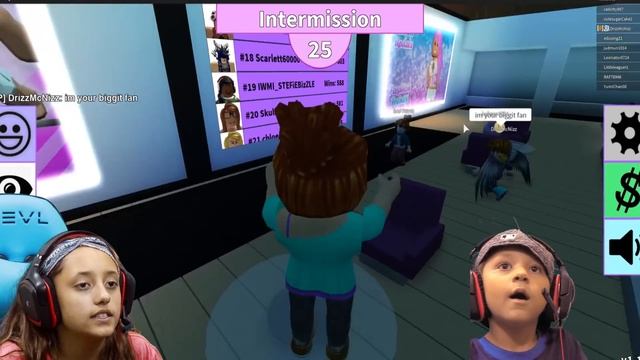 FGTEEV Fashion Frenzy ROBLOX #35! Silly Scary Famous Celebrity Dress Up Game! Chase vs Lexi vs Dudd смотреть онлайн