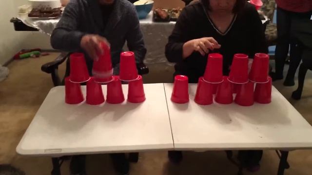 Stack Attack - Ivan Vs Liza смотреть онлайн