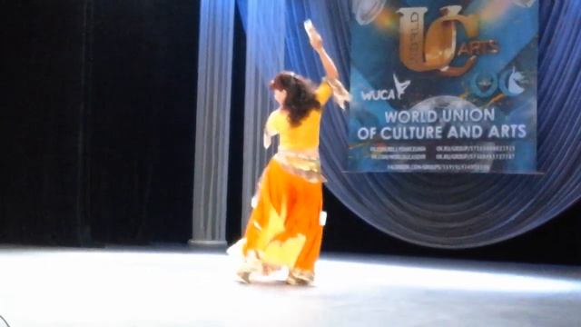 Танец с бубном тамбурином