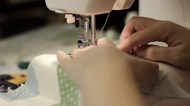 Шьем детское лоскутное одеяло из готового набора. Обзор квилт-бокса. смотреть онлайн