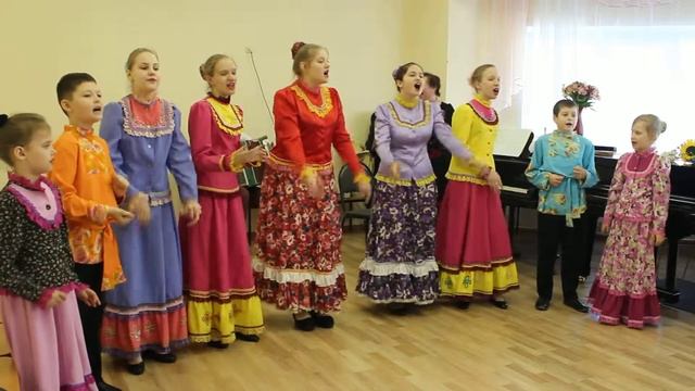 "Казачья песня" в исполнении ансамбля "Забава". Запев - Минасова Яна. Воронеж. смотреть онлайн