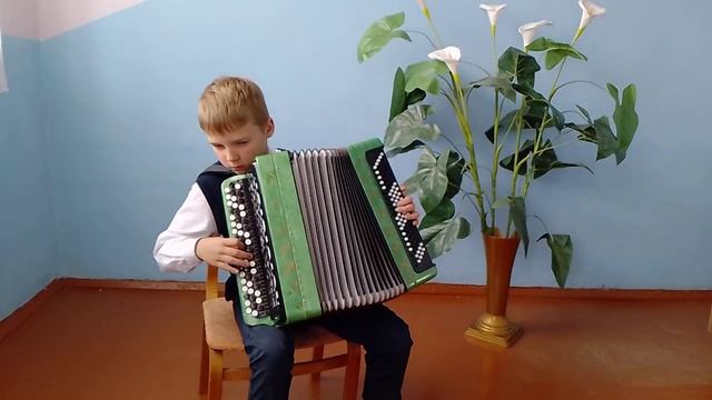 Кулинич Ростислав.10 лет.Ю.Гаврилов "Сладкий сон персидского кота" из "Детской сюиты". смотреть онлайн