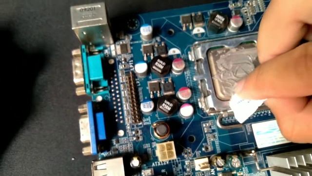 Coloquei um processador "potente" em um PC antigo!! core 2 duo e8400!! смотреть онлайн