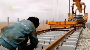 2. Цинхай-Тибетская железная дорога (Qinghai–Tibet Railway)
