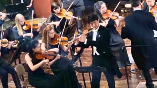 Mozart (1756-1791) / Andante in C major for Flute and Orchestra KV 315, Jiro Yoshioka, flute смотреть онлайн
