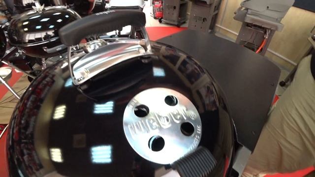 Обзор угольного гриля Weber Performer Deluxe GBS 57 см смотреть онлайн