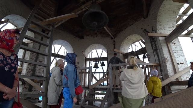 На колокольне Ординского храма. Пермский край. Ординский район. смотреть онлайн