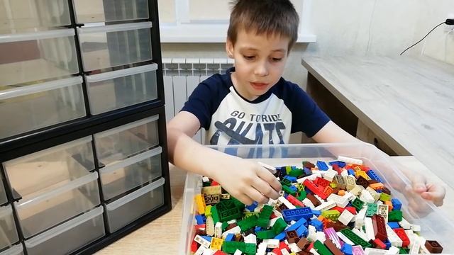 Кассетница / органайзер - система хранения для LEGO деталей смотреть онлайн