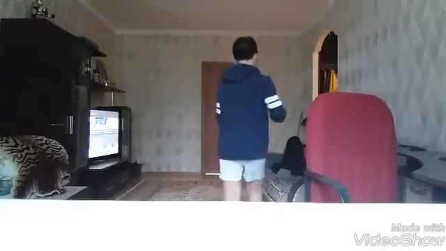 Пранк: над другом  порвал 2000 тенге