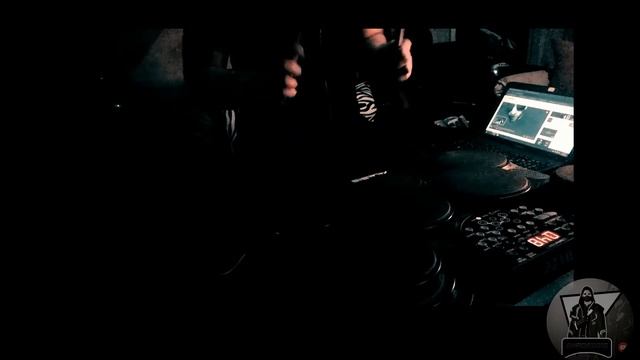 R u mine - Arctic Monkeys Drum Cover with Alesis compact kit 7/Medeli DD315 смотреть онлайн