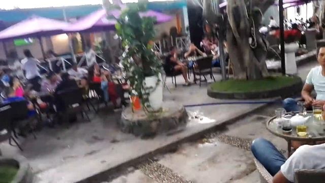 Кафе GALAXY. CAM RAHN.