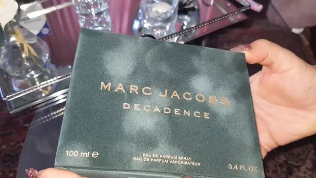 MARC JACOBS DECADENCE PERFUM UNBOXING