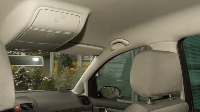Volkswagen Touran 1.6i 16V смотреть онлайн