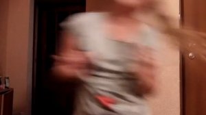 Я танцую. В моей голове барабаны.