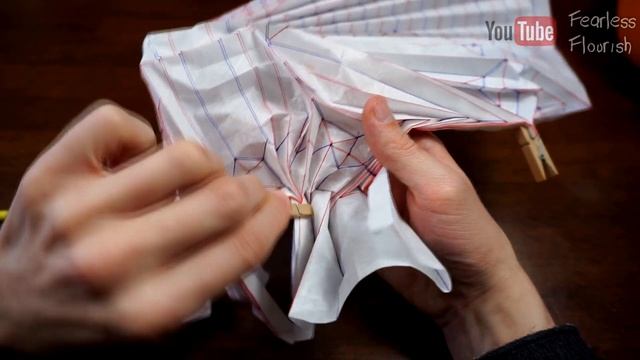 Origami Walking In The Rain Tutorial (Obelisk 晓 陈 ) #1/2