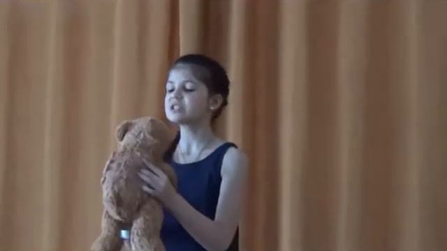 Лора Тасси «Мишка» смотреть онлайн