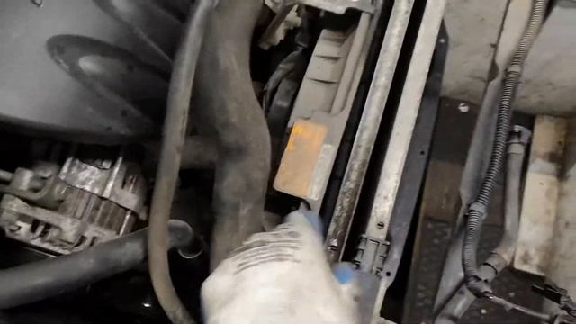 Mitsubishi ASX 1.6i wymiana chłodnicy / radiator replacement смотреть онлайн
