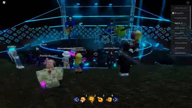 Troubles Coming | Roblox Royal Blood! смотреть онлайн