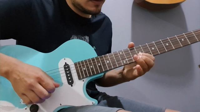 Testando a Guitarra Epiphone Les Paul SL Turquoise Com Single Coil смотреть онлайн