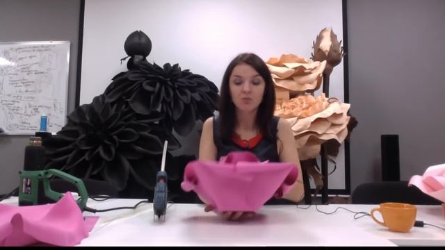 Бесплатный мастер класс Роза из бумаги / Free master class paper rose смотреть онлайн