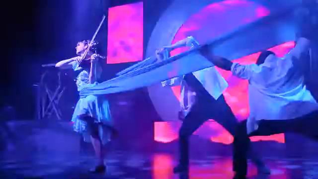 Lindsey Stirling - Take Flight (Live In London) смотреть онлайн