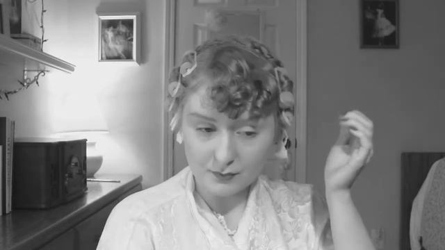 1930's Hairstyle Tutorial смотреть онлайн