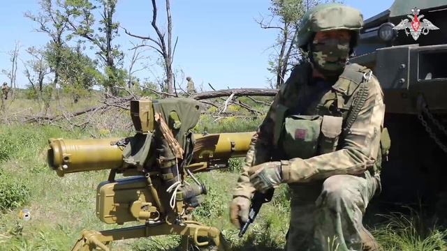 Расчеты ПТРК «Фагот» группировки войск «Восток» в период ротации повышают навыки стрельбы на полигон смотреть онлайн