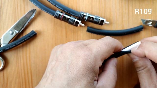 Daxx R109 High-Grade Audio Cable. Silver-plated MonoCrystal Copper Strands 2x0.75. Silver-plated RC