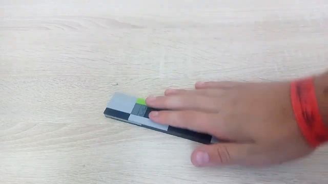 Как сделать пистолет Glock 18 из лего смотреть онлайн