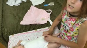 VLOG С реборном.У Лили ветрянка. С Лолой гуляем и делаем покупки