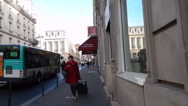 Walking Around In 10e Arrondissement Paris - Gare Du Nord