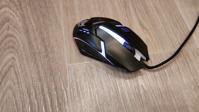 Демонстрация работы подсветки мыши DEXP Rage 100