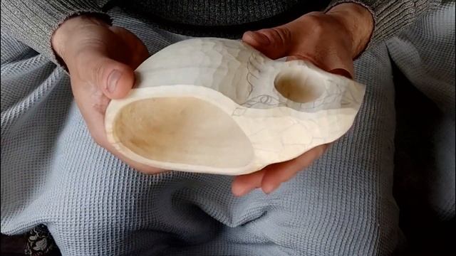 Заработать на резьбе. Режу на заказ Куксу Дракон из клена. Woodcarving. Making kuksa смотреть онлайн