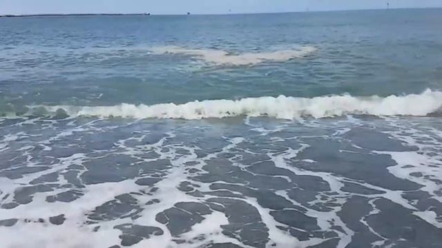 На морском песочке, что происходит на пляжах в ИТАЛИИ смотреть онлайн