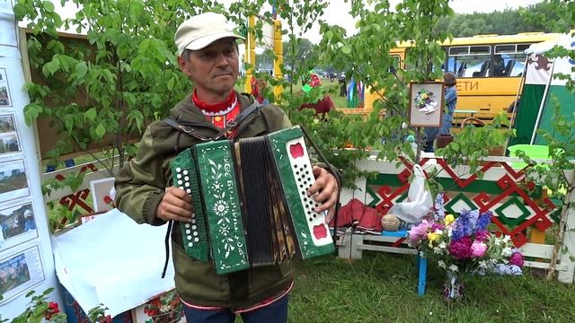 Марийский танец. Радует Асмаев Виктор Васильевич (д Новоакбулатово). Видео (1) Хайбуллина Василия смотреть онлайн