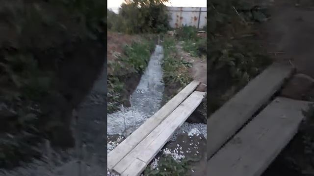 Подушка под фундамент. Около 8 тонн щебня. смотреть онлайн