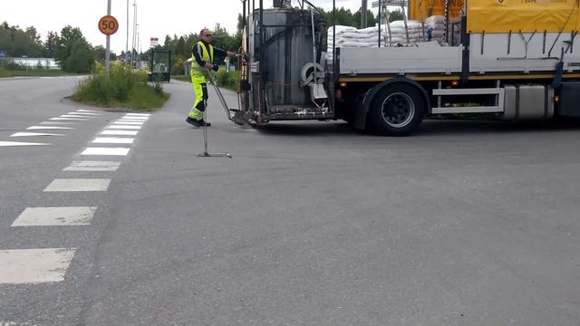 SWEDEN - Thermoplastic road marking project performed by EKC Sverige AB - Part 2 @MasterWorkers смотреть онлайн