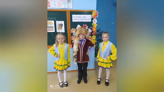 День национального костюма.БГИ смотреть онлайн