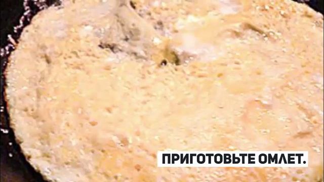 Салат с кальмарами и омлетом.РЕЦЕПТЫ САЛАТОВ. смотреть онлайн