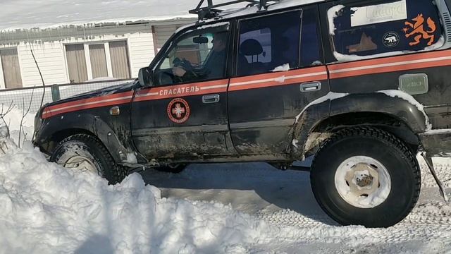 Снегопады и метель больше не проблема! Установили снегоуборочный отвал на Toyota Land Cruiser! смотреть онлайн