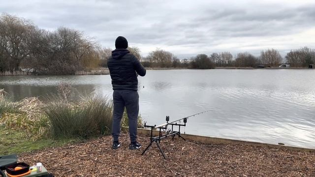 ПЕРВАЯ РЫБАЛКА 2023. ЛЕЩИ НЕ ДАЮТ ПОКОЯ смотреть онлайн