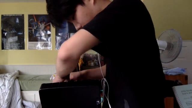 I got a Huion 420 for my birthday! (Unboxing, thx mum and dad!) смотреть онлайн