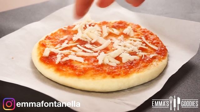 1 Minute MICROWAVE PIZZA ! The EASIEST 1 minute Pizza Recipe! смотреть онлайн