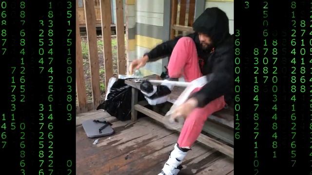 Изготовление непромокаемой обуви из мешка для мусора и скотча своими руками смотреть онлайн