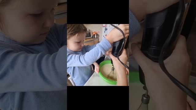 Девочки! Готовим блины! смотреть онлайн